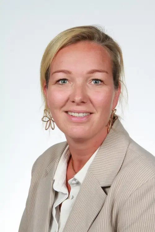 Mw. C. van den Berg